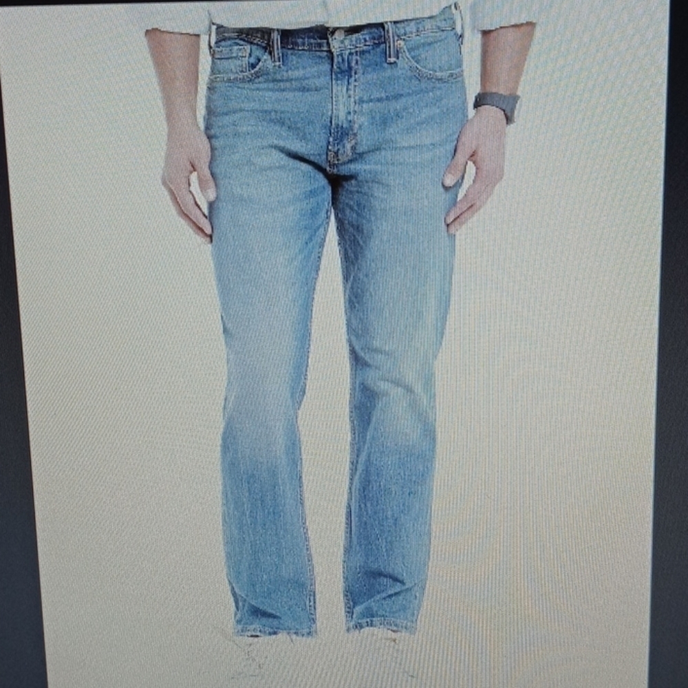 Levi's 541 size 32 by 32 (measures32X 30')